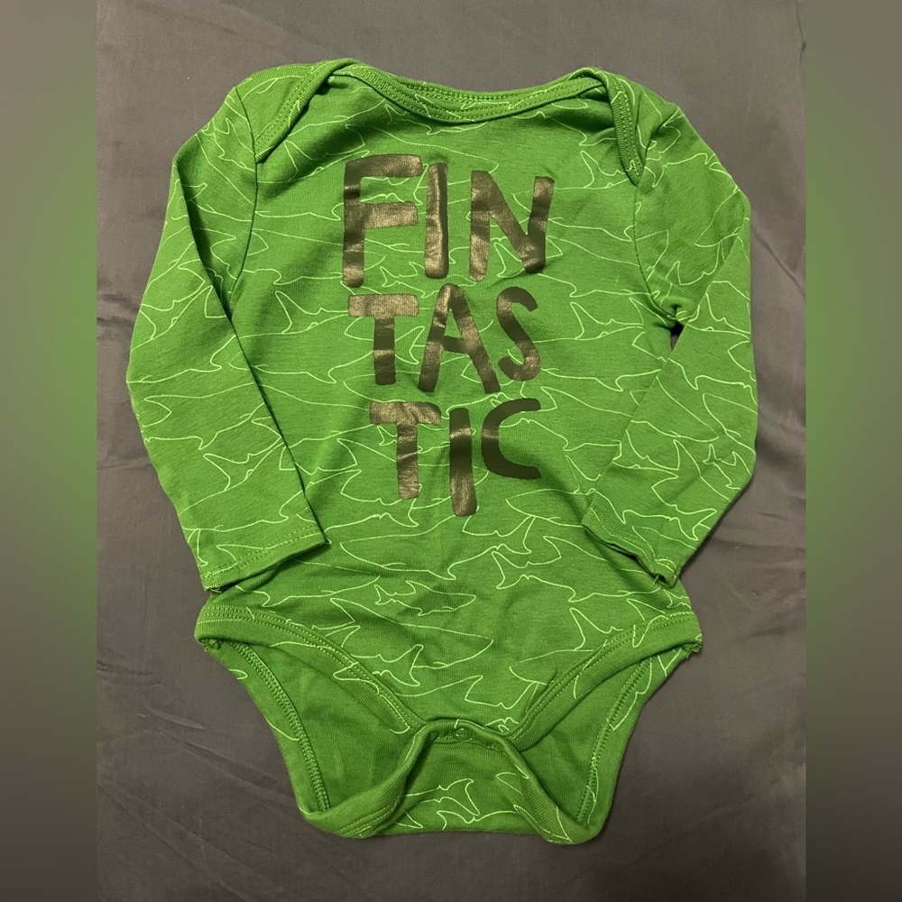 Long sleeve onesie size 6-12 months